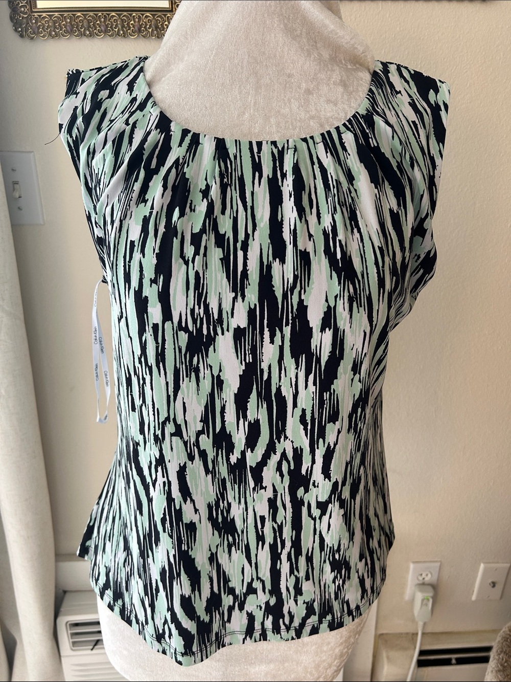 Calvin Klein Mint, Black & White Abstract Print Tank